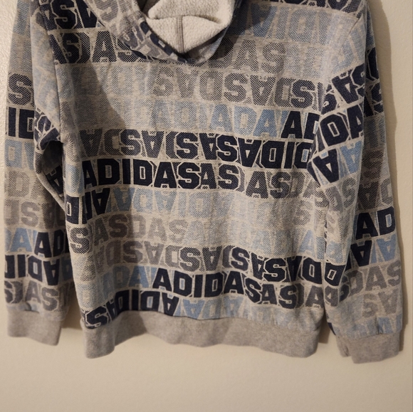 Sweteer original adidas used look new best ofert $20 - Picture 1 of 3